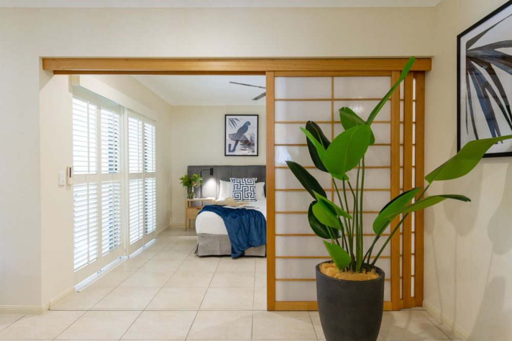 Finding Quiet Port Douglas Accommodation with Breakfast Hampers: A 2026 Couples Guide